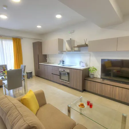 Brand New And Tastefully Furnished 2 Bedroom Ddif1-2 *