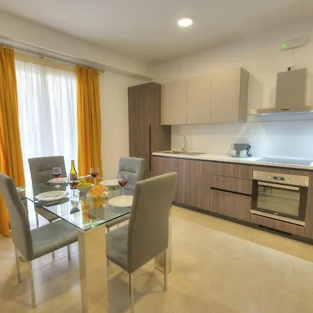 Brand New And Tastefully Furnished 2 Bedroom Ddif1-2 *