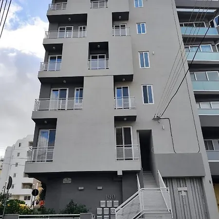 Brand New And Tastefully Furnished 2 Bedroom Ddif1-2 Apartment Gzira