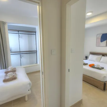 Brand New And Tastefully Furnished 2 Bedroom Ddif1-2