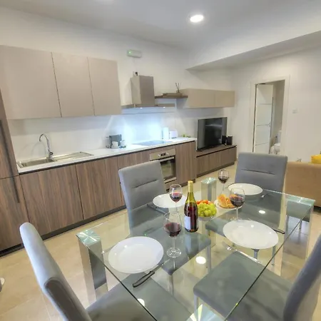 Apartment Brand New And Tastefully Furnished 2 Bedroom Ddif1-2 Gzira